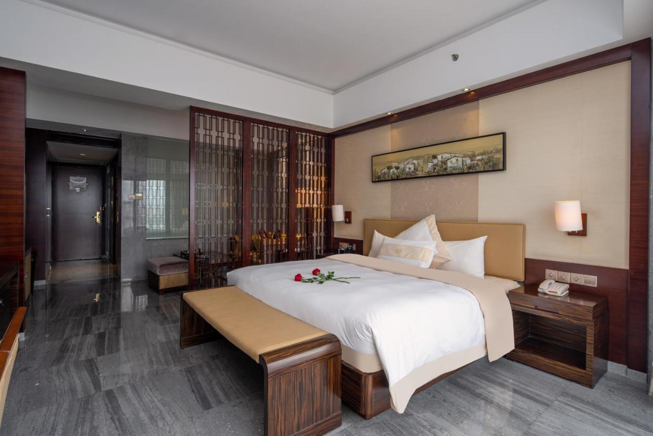 King Royal Hotel Yunfu Exterior foto