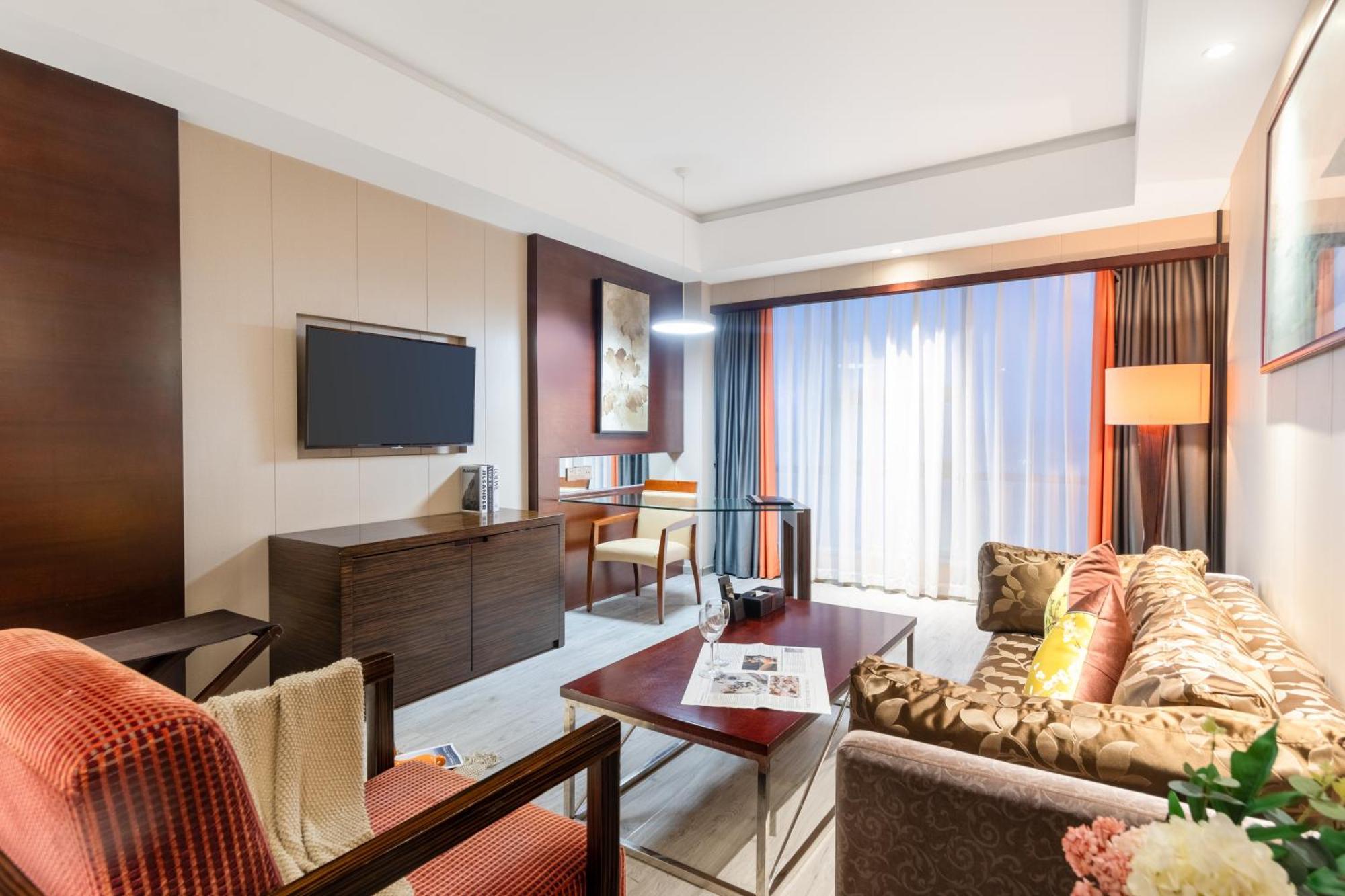 King Royal Hotel Yunfu Exterior foto